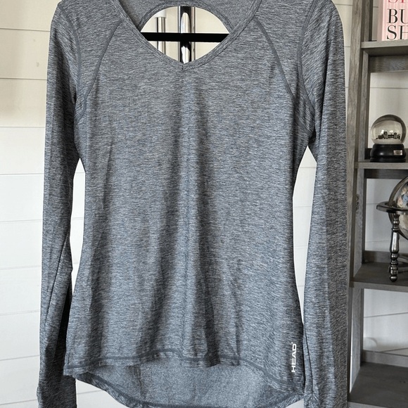 Head Tops - Head Women’s V-Neck Cutout Back Long Sleeve Athletic Shirt hi-low waist sz small